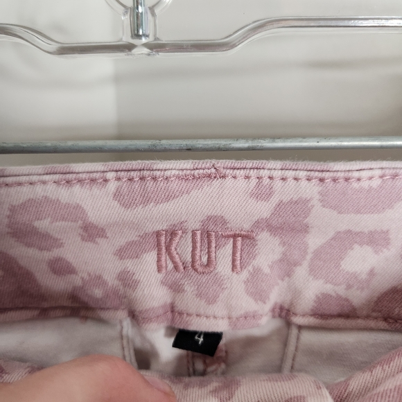 Kut from the Kloth size 4 animal print trouser shorts - Picture 5 of 7